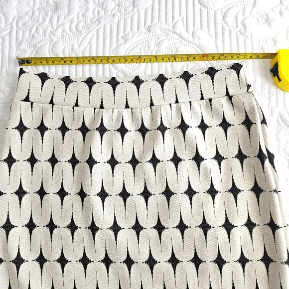 Renee C. Geometric Pencil Skirt - Picture 5 of 8